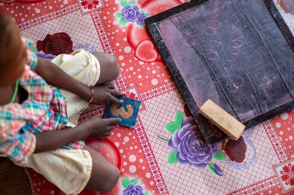 The+Sarara+Foundation+Nomadic+Montessori+School_3 (1)